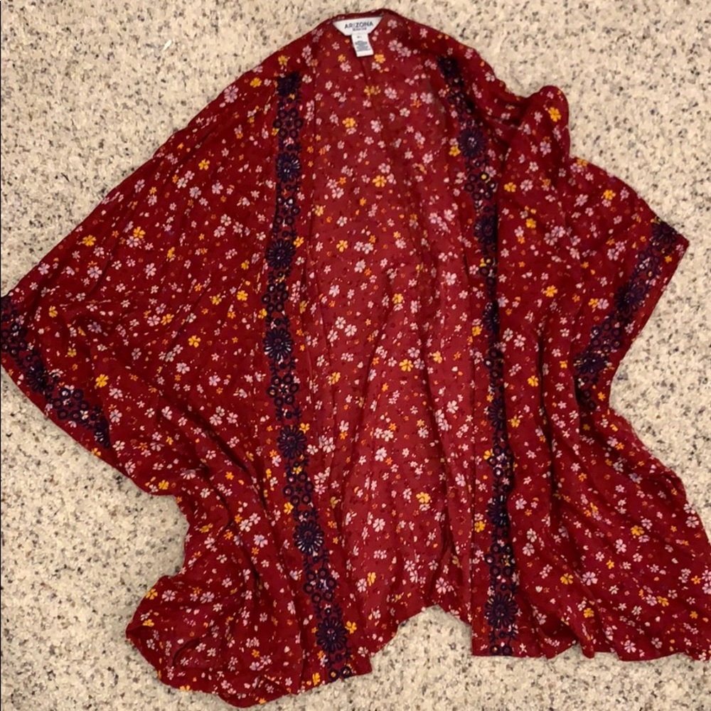 Adorable maroon floral Kimono